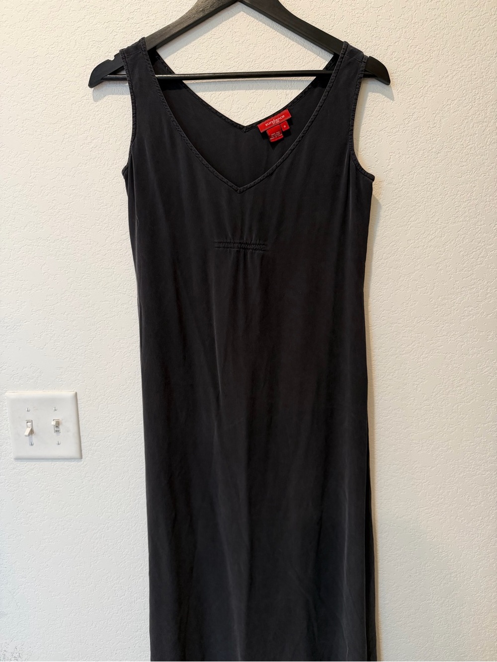 Sundance 100% silk Black Sleeveless V-Neck Midi Dress